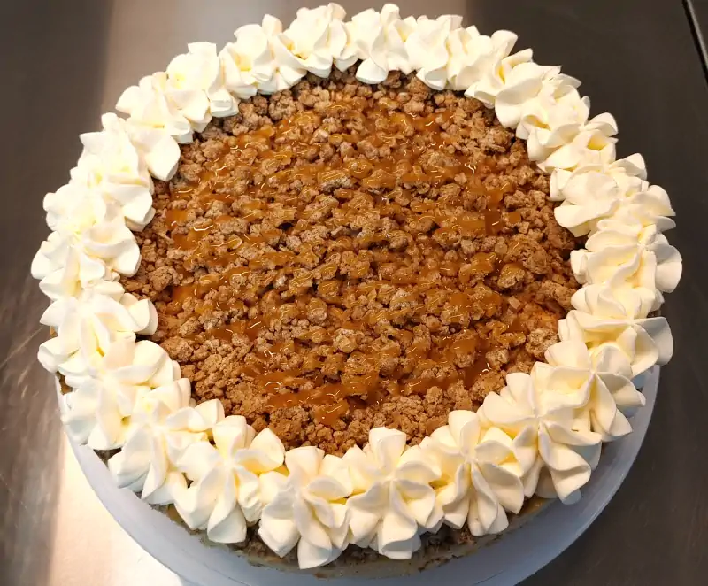 Apple Caramel Cheesecake